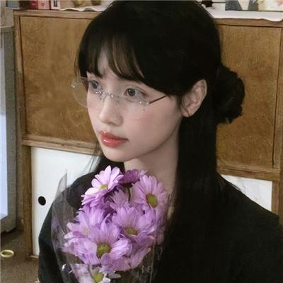 首次亮相